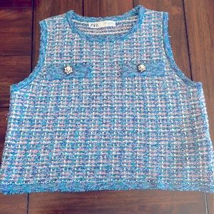 Cute Zara woven top! Very posh, never been worn!